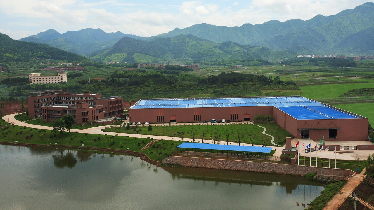 Mattracks China Factory