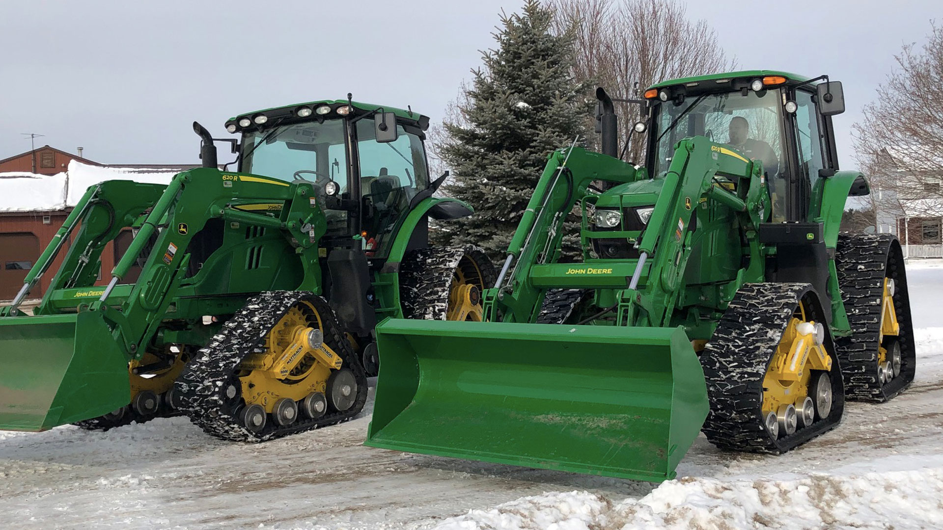 9000-LM Series Tracks on a John Deere 6120M