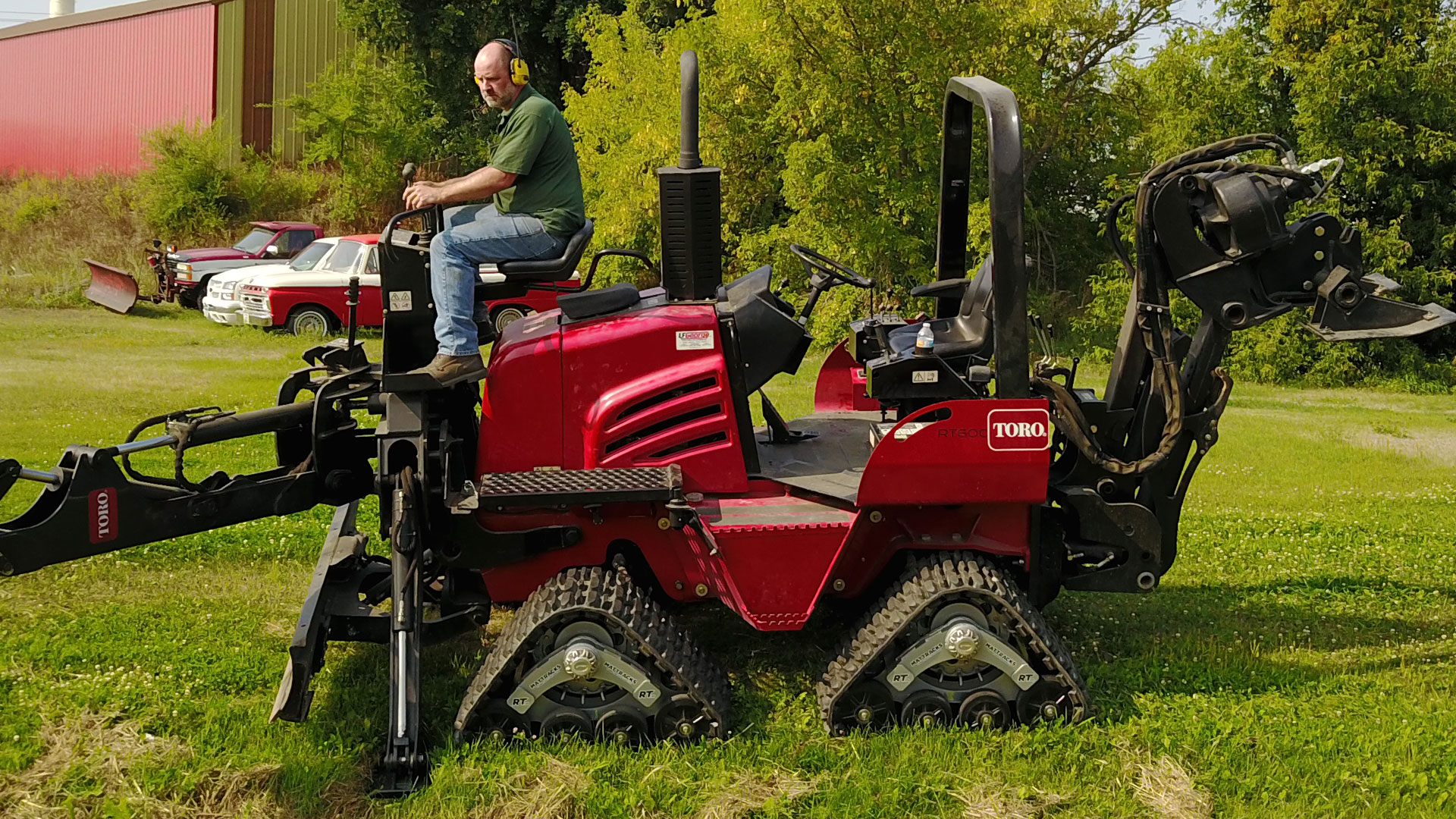 RT125 Series Tracks on a Toro RT600